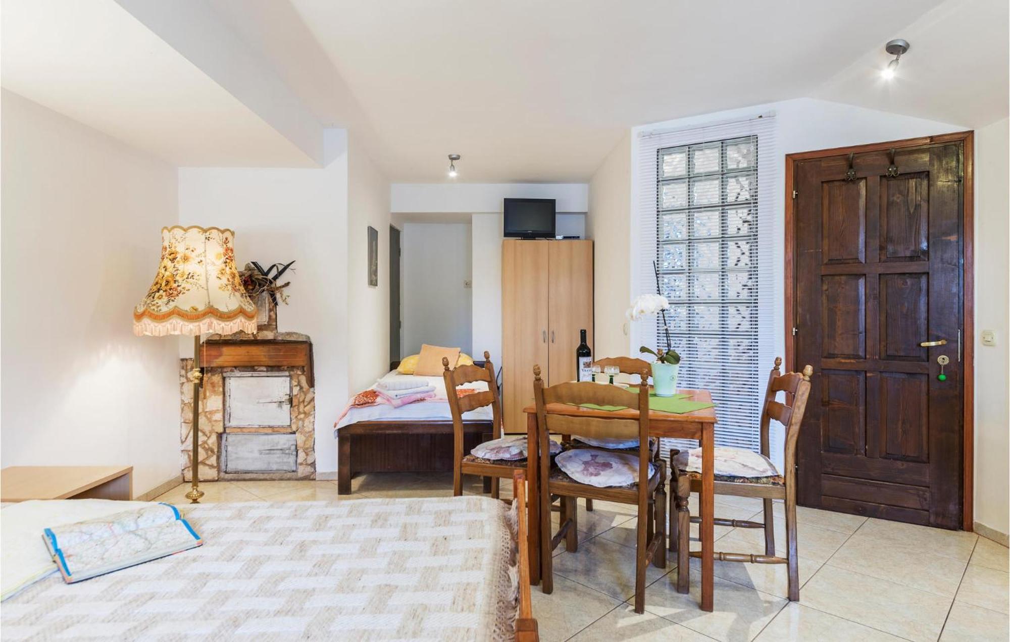 Awesome Studio In Pula With Wifi Exterior foto